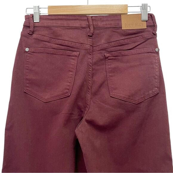 Judy Blue Jeans High Rise Cropped Wide Leg Jean in Oxblood Burgundy Size 28 | 6 - Picture 8 of 16